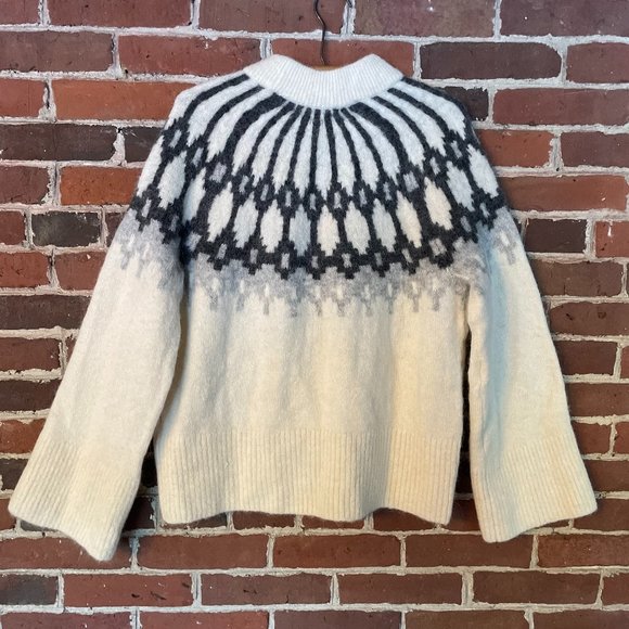 Banana Republic Fair Isle Mock-Neck Sweater in Transition Cream, NWT size Medium - Picture 4 of 7